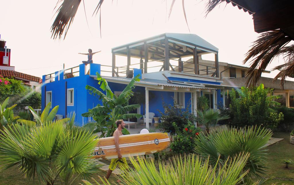 Floripa Surf House Bed & Breakfast Santa Maria Del Focallo Luaran gambar